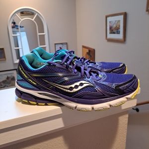 Saucony Hurricane 16 - Women's 11